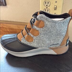 Sorel Gray and Brown Winter Boots with Waterproof Design
